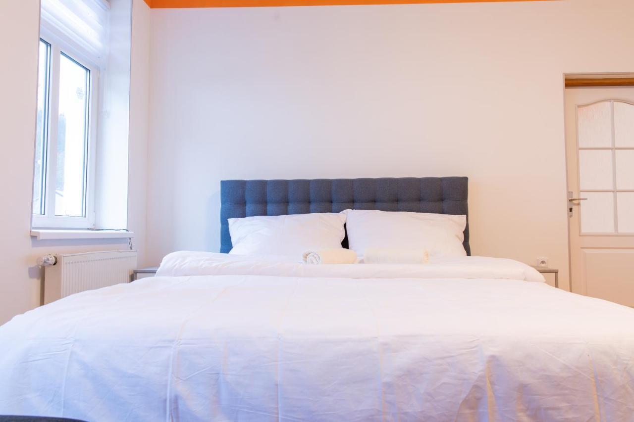 Tuan Long Apartments ヤーヒモフ エクステリア 写真