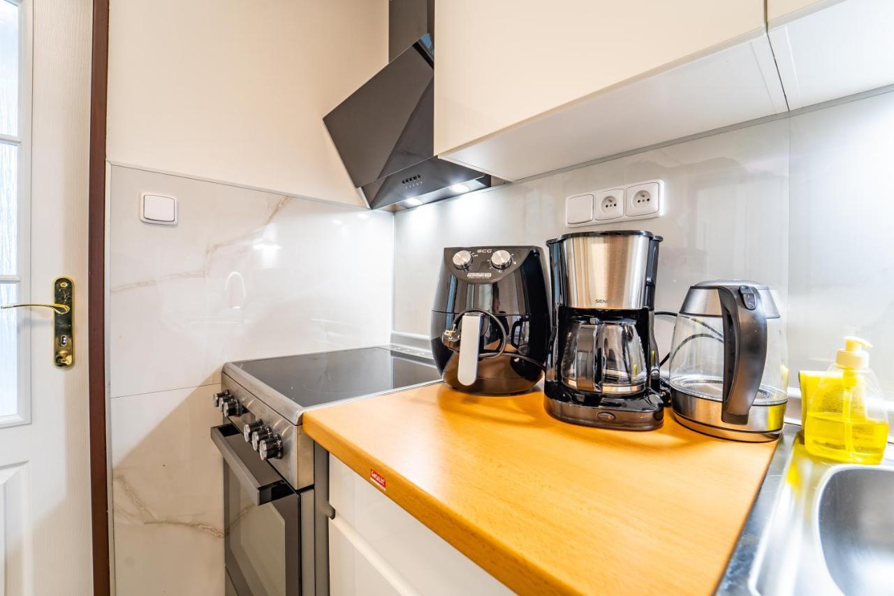 Tuan Long Apartments ヤーヒモフ エクステリア 写真